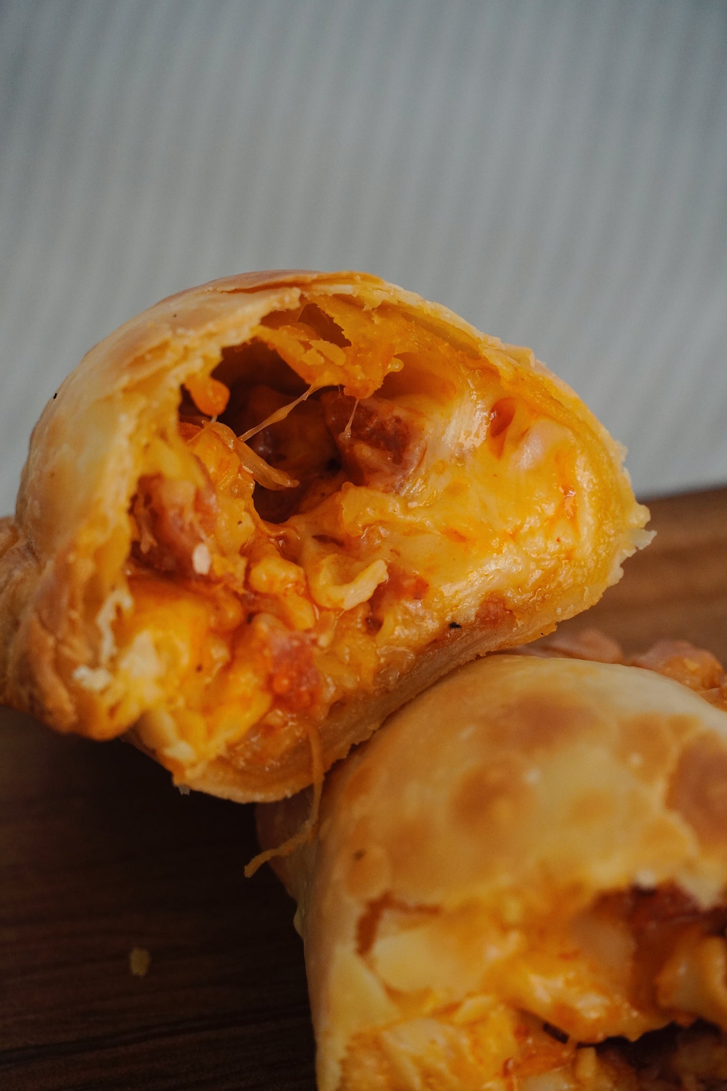 CHORIZO Y QUESOS